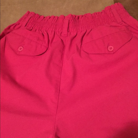 Pink shorts - Picture 5 of 8